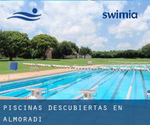 Piscinas descubiertas en Almoradí